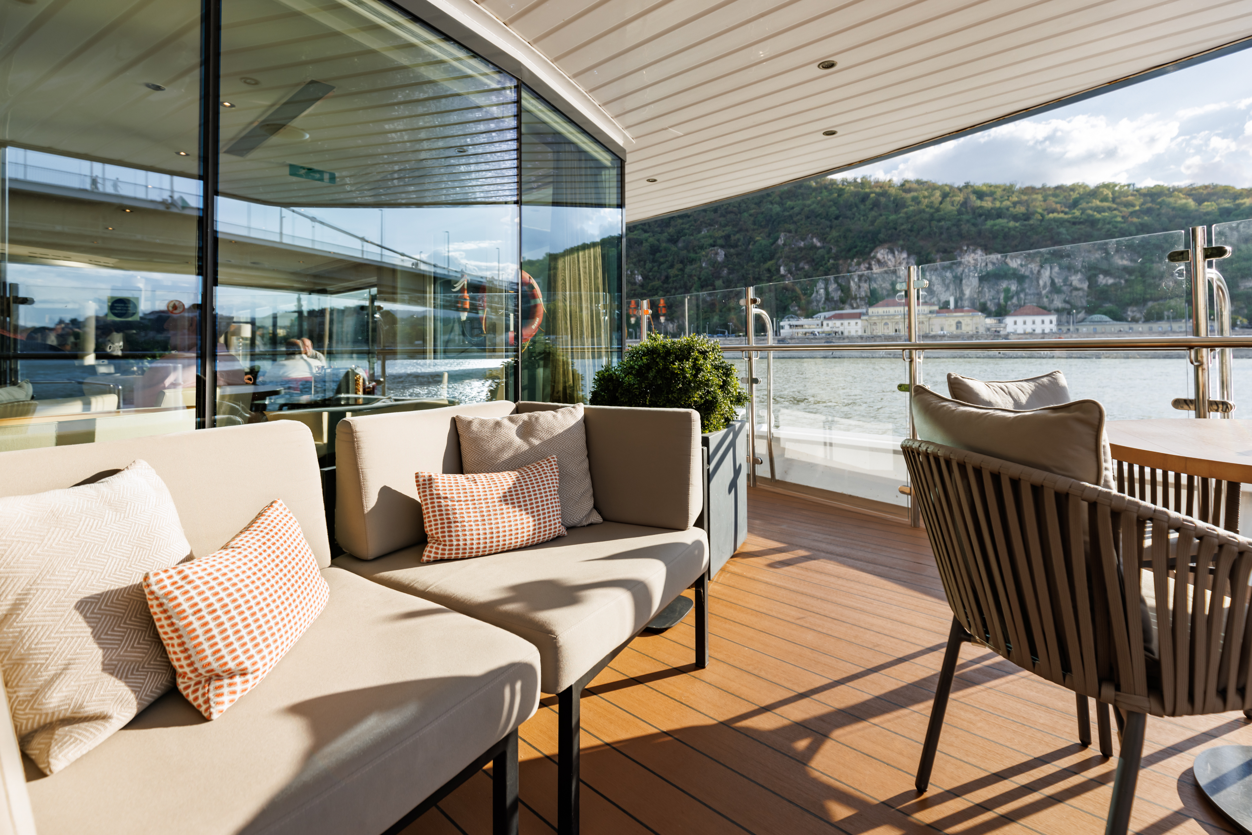 Avalon Tranquility II - Observation Lounge